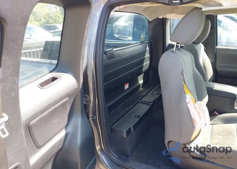 2017 Toyota Tacoma Sr z USA, uszkodzony, nr VIN 5TFSX5EN7HX051522